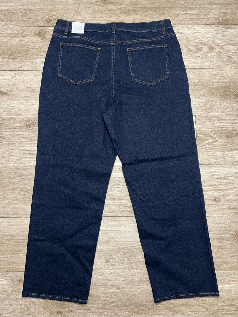 New Women’s  Talbots High Waist Relaxed Jeans Michele Wash Size 18 (38x30)